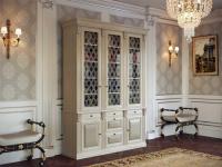 Шкаф для книг 3-х ств.  с зеркалом и стеклянными полками Б5.15-7 фото Шкаф для книг 3-х ств.  с зеркалом и стеклянными полками Б5.15-7. Фото №1