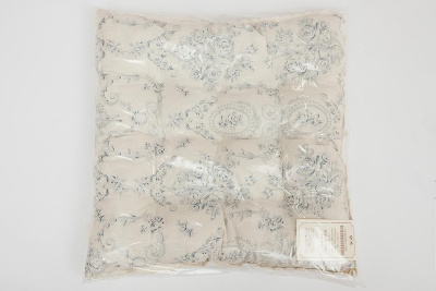 Подушка с наполнителем Secret De Maison Saint-Michel. Фото