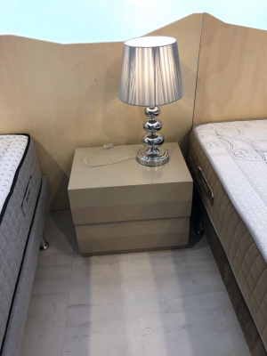 Тумба прикроватная М-152 шампань. Фото