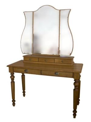 Стол туалетный Лика ММ-137-06. Фото