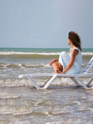 Шезлонг пляжный с подушкой (Белоруссия). Фото №5